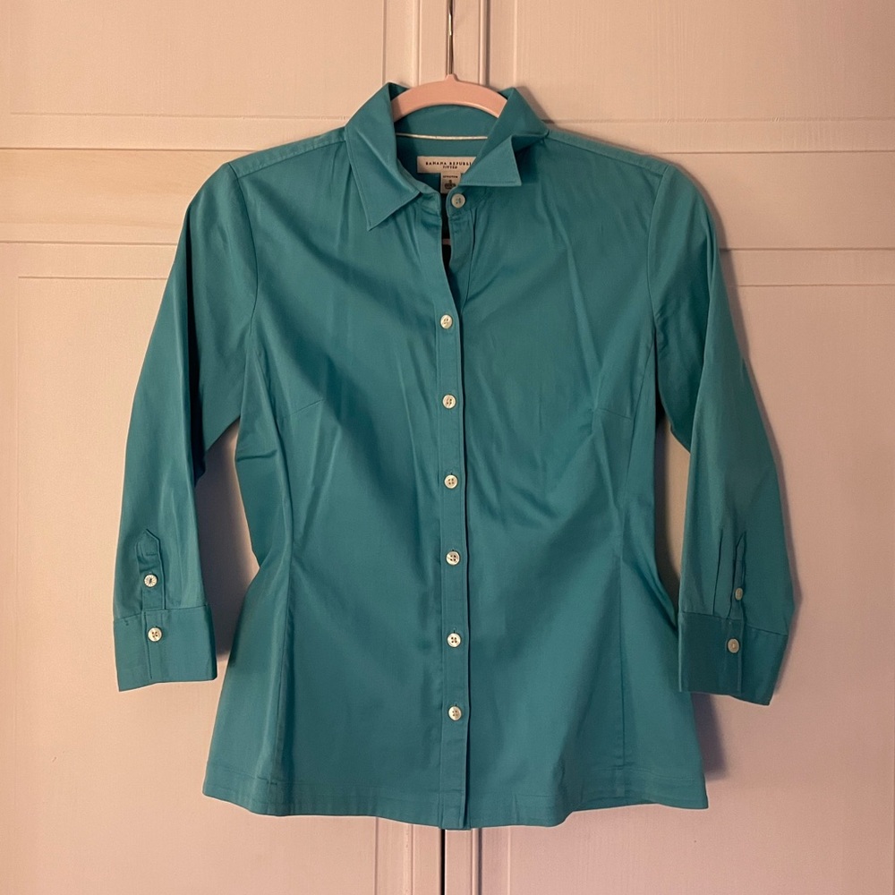 Banana Republic Aqua Blouse